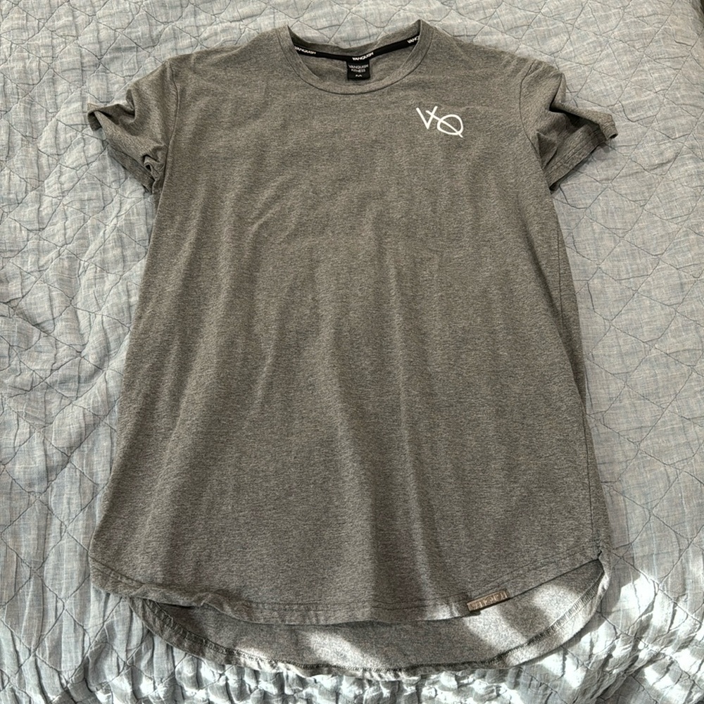 Vanquish Workout Shirt Medium